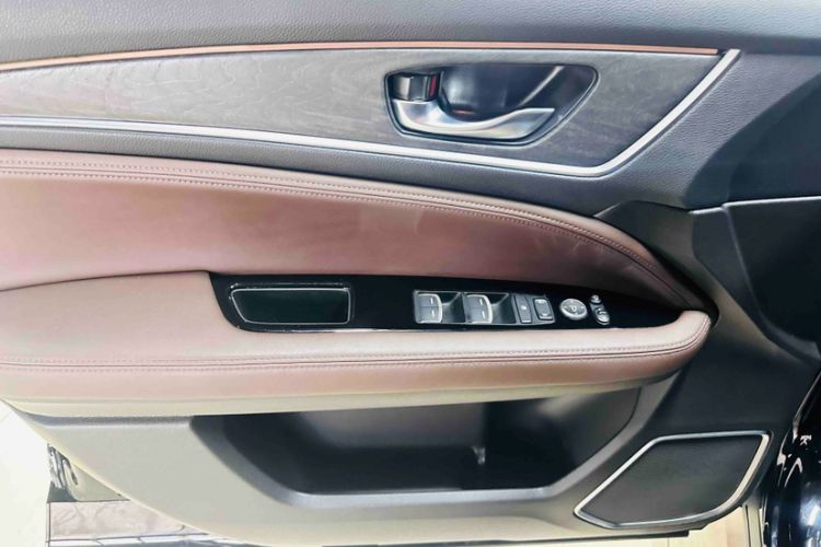 Used Honda UR-V 2023 370TURBO Two-Wheel-Drive Luxury Edition
