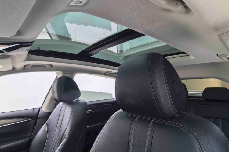 Used BMW 6 Series GT 2018 630i Luxury Design Package Interior 10