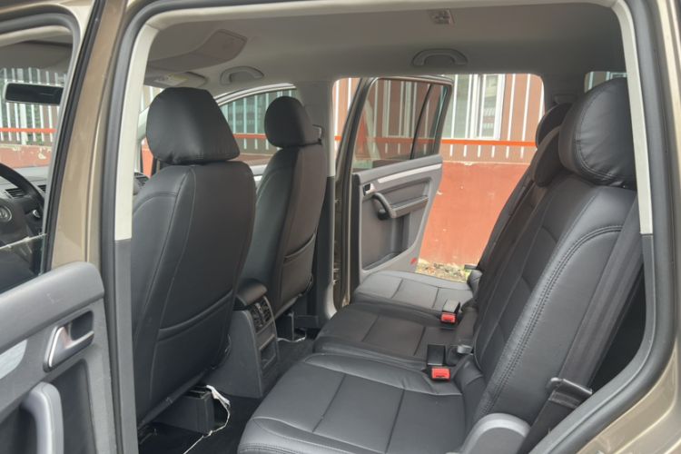 Used Volkswagen Touran 2015 1.4T Manual Fashion Edition 5-Seater