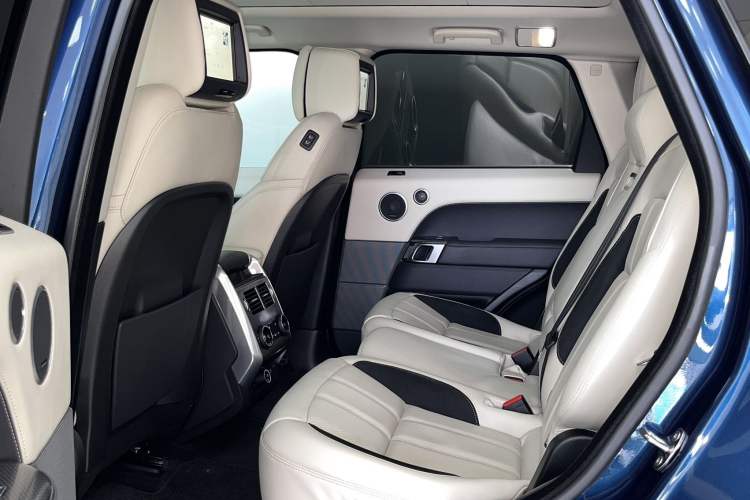 Used Land Rover Range Rover Sport 2022 3.0 L6 Ink Blue Glitter Edition