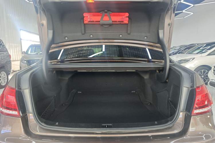 Used Mercedes-Benz E-Class 2014 Restyled E 300 L Sport Edition