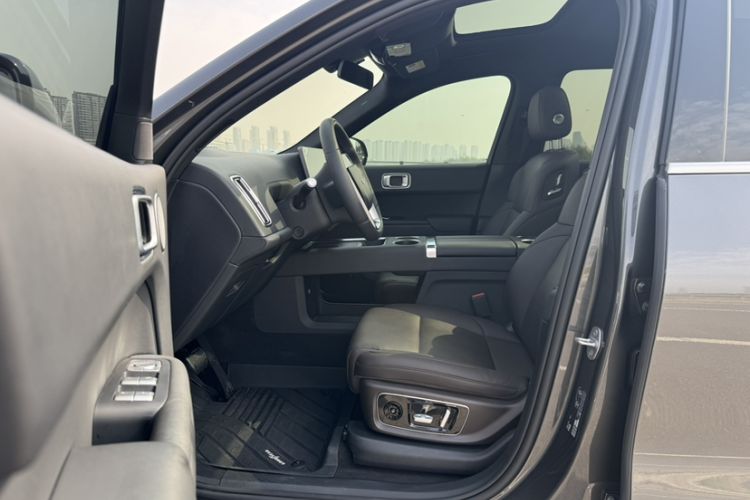 Used Li Auto L8 2023 Pro Model
