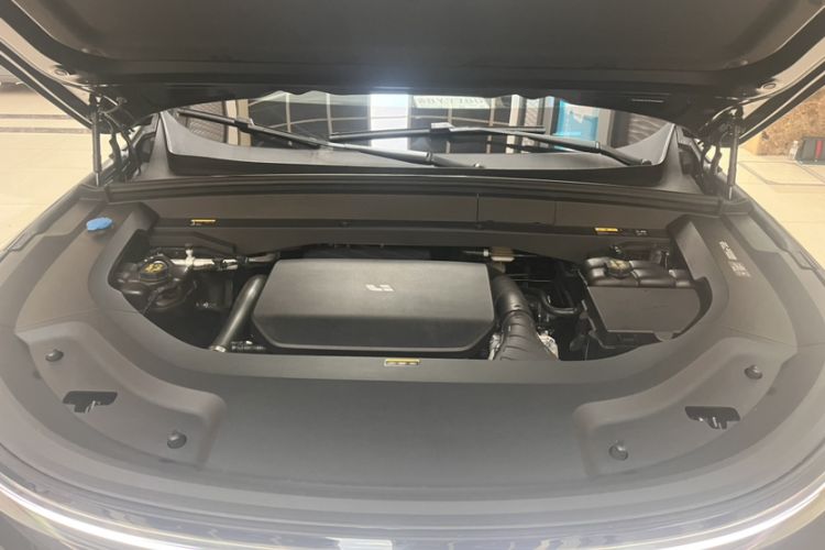 Used Li Auto L8 2025 Ultra Smart Refreshed Edition