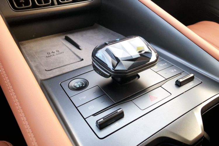 Used BYD Song L EV 2025 Intelligent Driving Version 662 km LiDAR Excellence Edition
