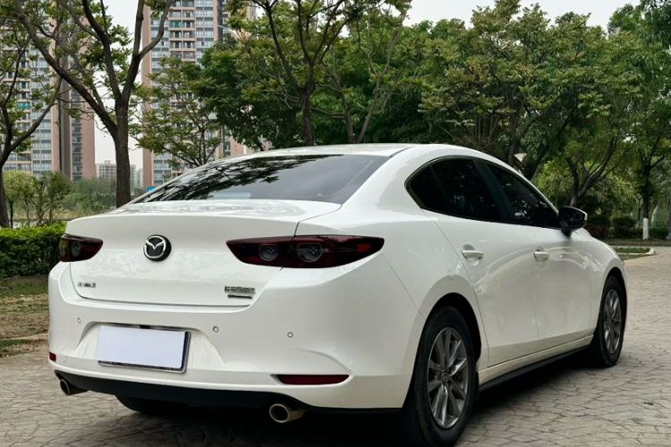 Used Mazda 3 Axela 2023 2.0L Automatic Zhiqing Edition
