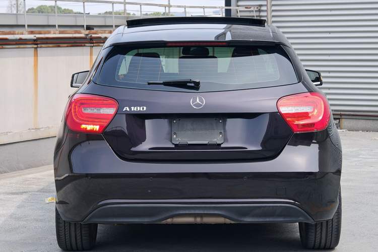 Used Mercedes-Benz A-Class 2015 A 180 Exterior 6