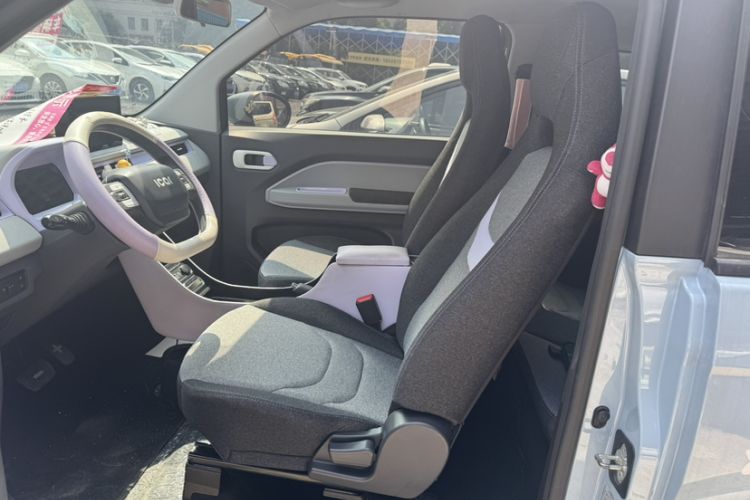 Used Chery New Energy QQ Ice Cream 2022 170km Sundae Phosphate Lithium-Ion