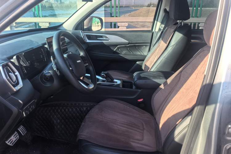 Used Haval H5 2023 2.0T Automatic All-Wheel Drive LinkedIn Gasoline
