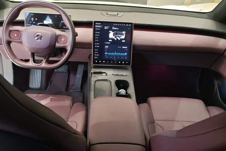 Used Nio ET5 2022 75 kWh Audio And AC Panel