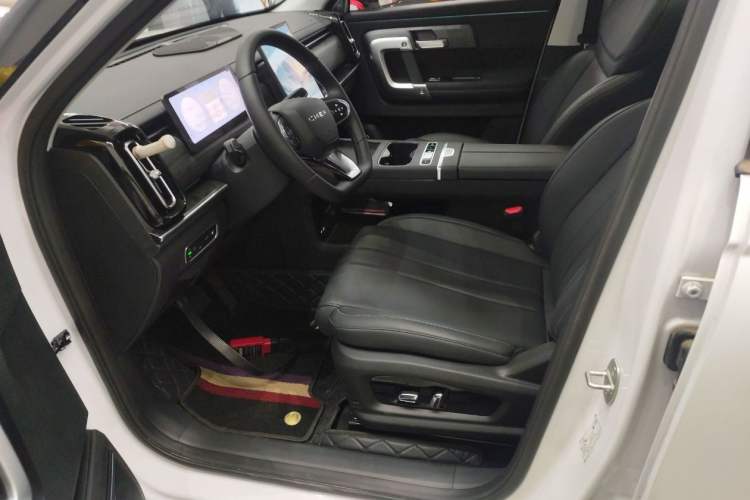 Used Chery Tiggo 7 C-DM 2025 1.5T 120KM Luxury Trim