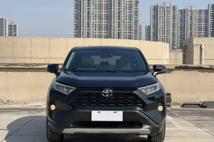 Used Toyota RAV4 2020 2.0L CVT Two-Wheel Drive Fashion Edition