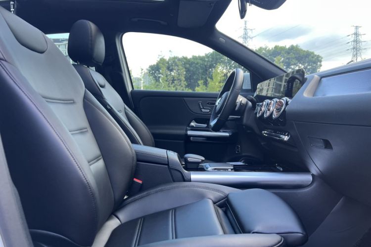 Used Mercedes-Benz EQA 2022 EQA 300 4MATIC Launch Edition
