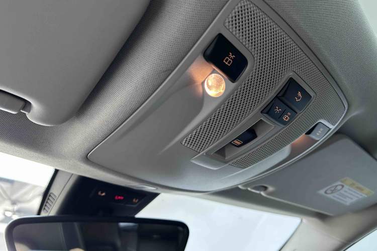 Used Mercedes-Benz GLA 2018 GLA 220 4MATIC Sport Edition Interior 9