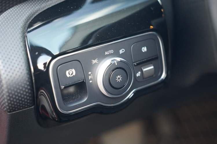 Used Mercedes-Benz A-Class 2019 A 200 Fashion Model