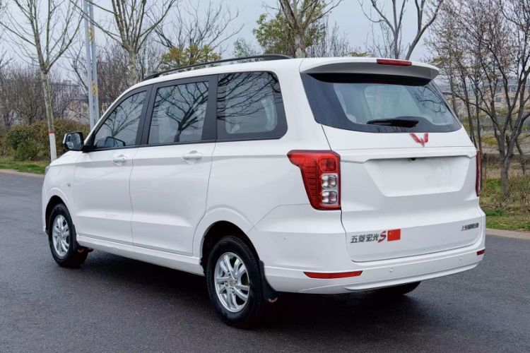 Used Wuling Hongguang 2019 1.5L S Comfort Edition China VI LAR