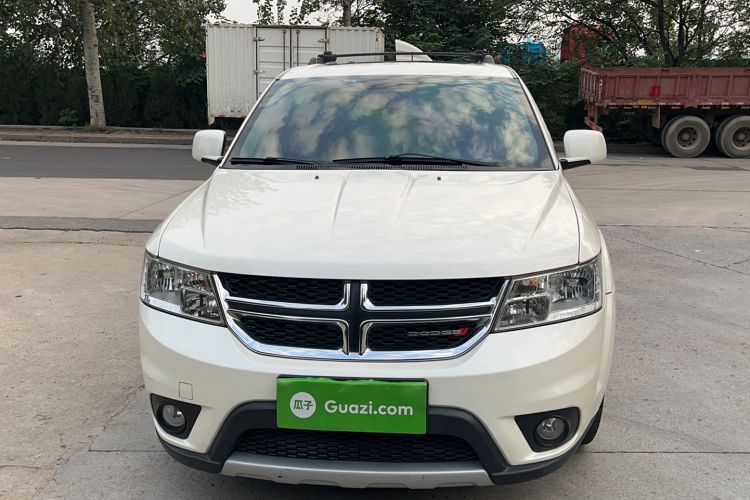 Used Dodge Journey 2013 2.4L Two-Wheel Drive Luxury Version
