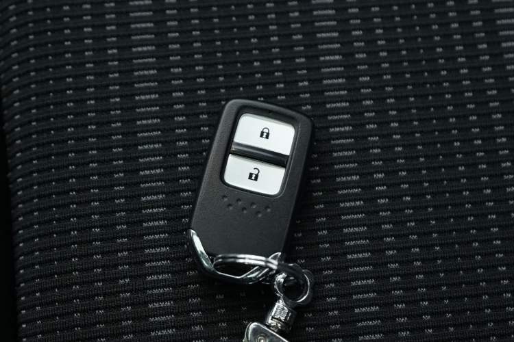 Used Honda Vezel 2017 1.8L CVT Front-Wheel Drive Pioneer Edition