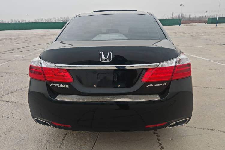 Used Honda Accord 2015 2.0L LX Comfort Edition
