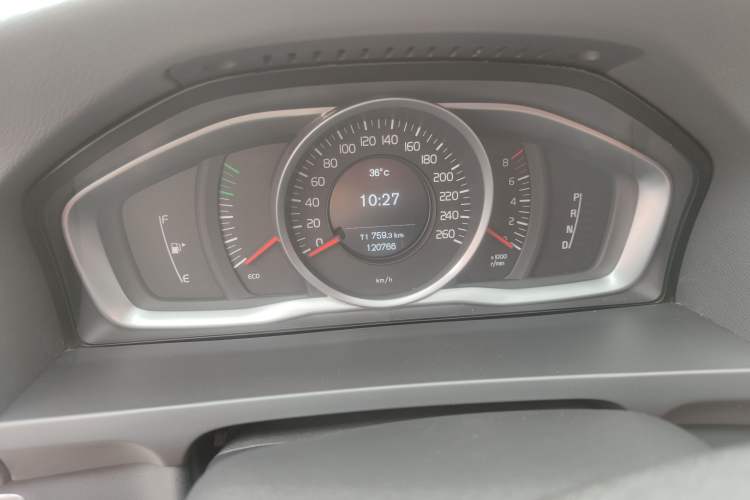 Used Volvo S60 2015 S60L 2.0T Smart Drive Edition
