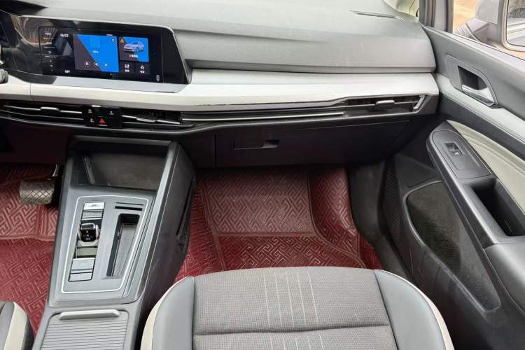 Used Volkswagen Golf 2021 280TSI DSG Pro Interior 6