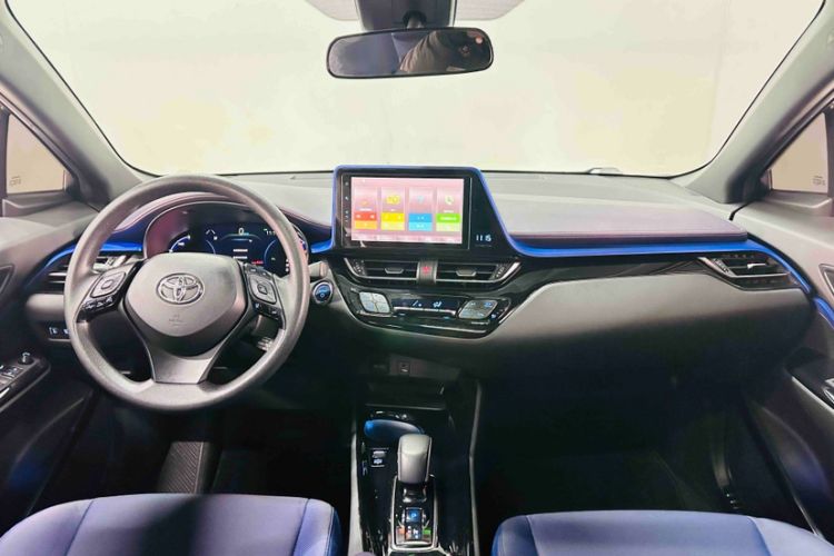 Used Toyota C-HR EV 2020 Luxury Sunroof Edition Interior 2