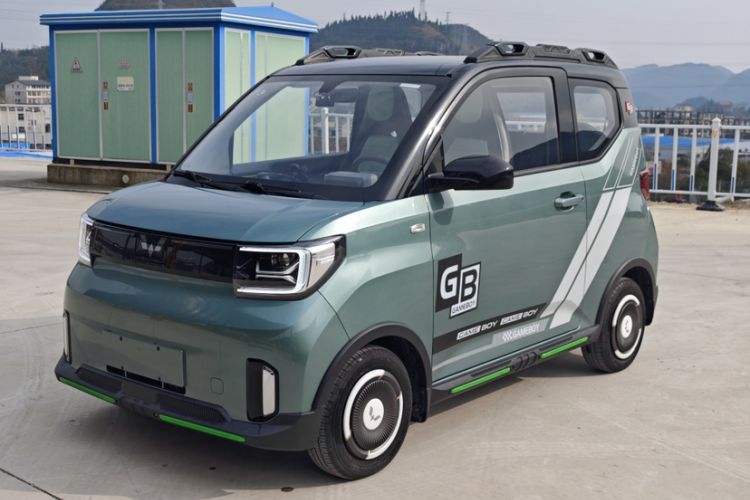 Used Wuling Hongguang MINIEV 2022 GAMEBOY 300km Enthusiast Model with Lithium Iron Phosphate