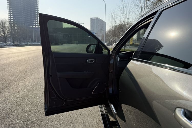 Used Li Auto ONE 2021 Extended-Range 6-Seater Version Interior 12