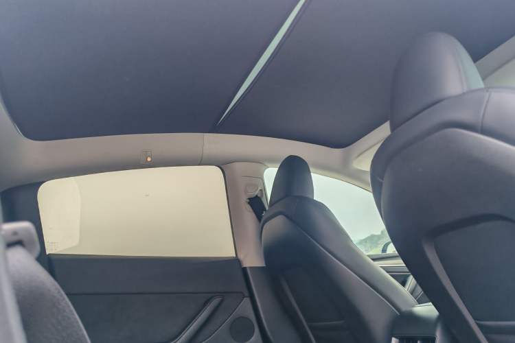 Used Tesla Model Y 2024 Long-Range All-Wheel-Drive Version