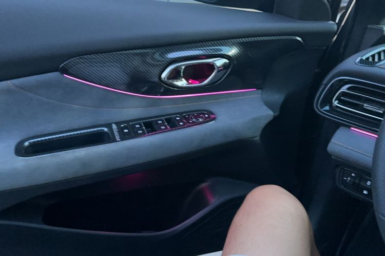 Used GAC Trumpchi EMPOW 2022 270T DCT J16 R-Style Track Edition