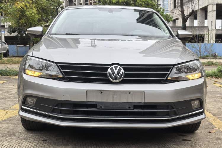 Used Volkswagen Sagitar 2018 1.6L Manual Comfort Model