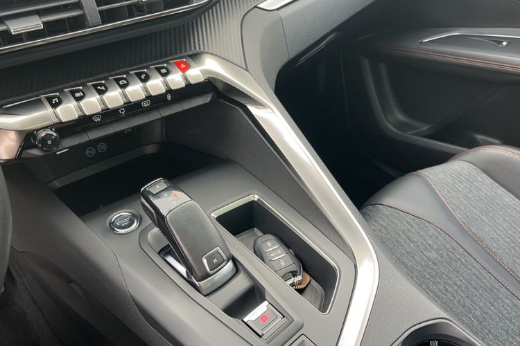 Used Peugeot 5008 2017 380THP 7-Seater Elite Edition Interior 1