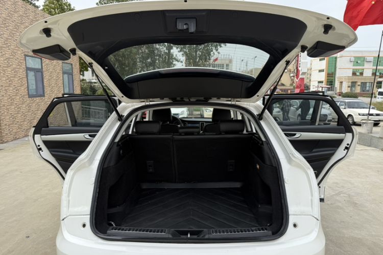 Used Zotye SR7 2016 1.5T CVT Cube Road Edition China V Standard
