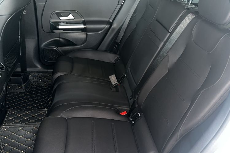Used Mercedes-Benz GLA 2023 Facelifted GLA 200 Left Rear Seat