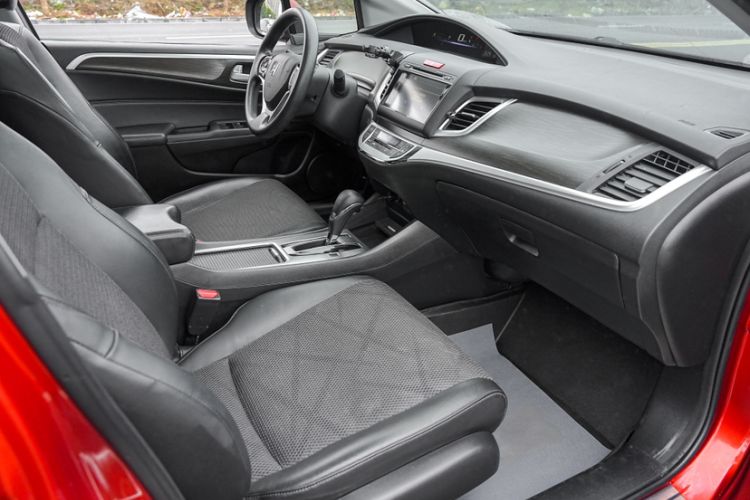 Used Honda Jade 2014 1.8L Automatic Comfort Elite Version 5 Seats