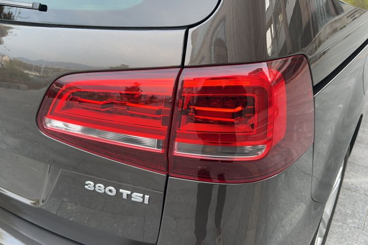 Used Volkswagen Sharan 2016 380TSI Comfort Edition 7-Seater Exterior 10