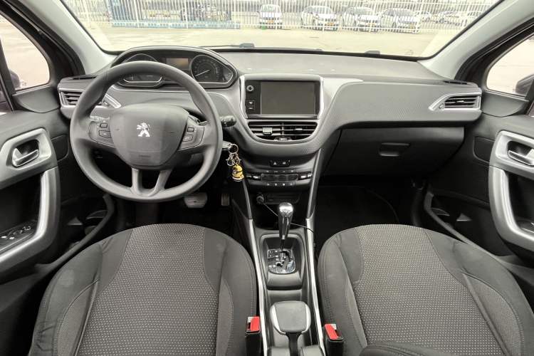 Used Peugeot 2008 2014 1.6L Automatic Fashion Edition