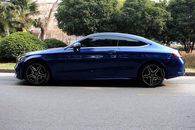 Used Mercedes-Benz C-Class 2019 C 260 Coupe Exterior 4