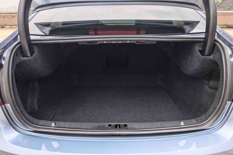 Used Volvo S60 2018 S60L T4 Smart & Ambitious Edition
