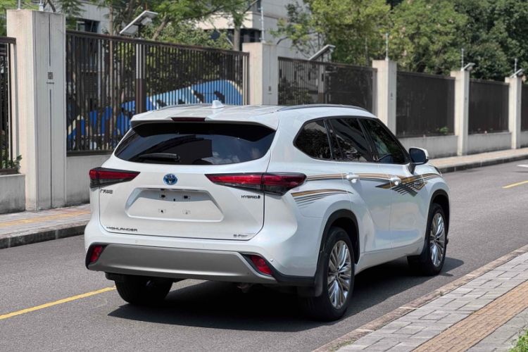 Used Toyota Highlander 2022 Dual-Engine 2.5L Four-Wheel Drive Prestige Version 7 Seats