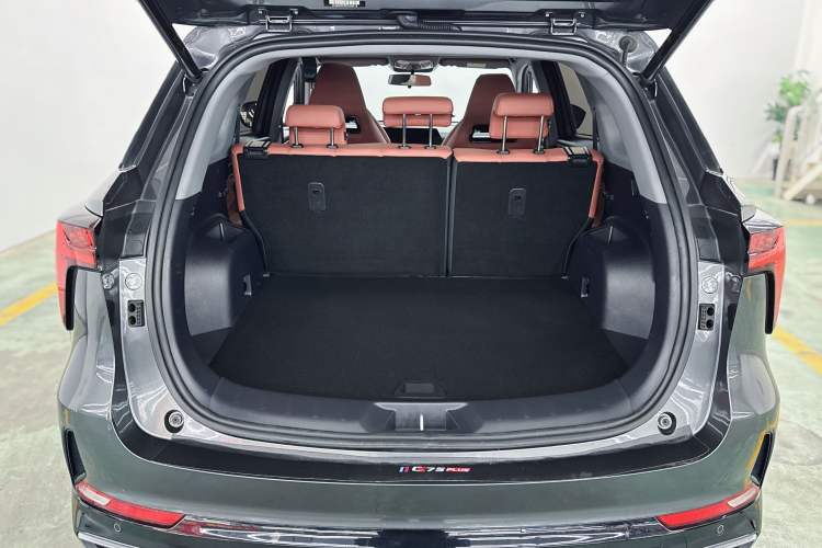 Used Changan CS75 PLUS 2023 3rd Generation 1.5T Automatic Prestige Model
