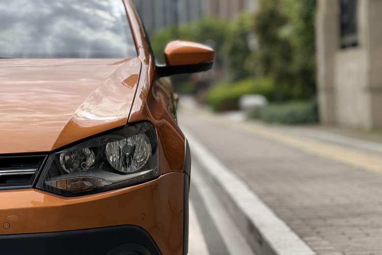 Used Volkswagen Polo 2016 1.6L Cross Polo Automatic Left Front Headlight