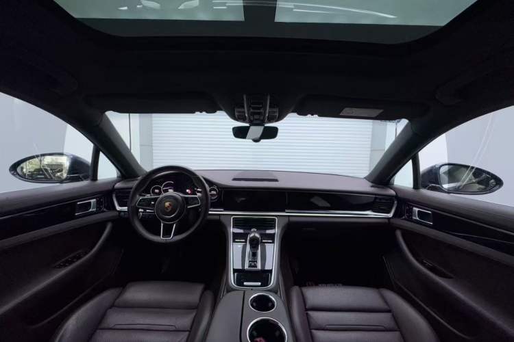 Used Porsche Panamera 2017 Panamera 4 Executive Long Wheelbase 3.0T