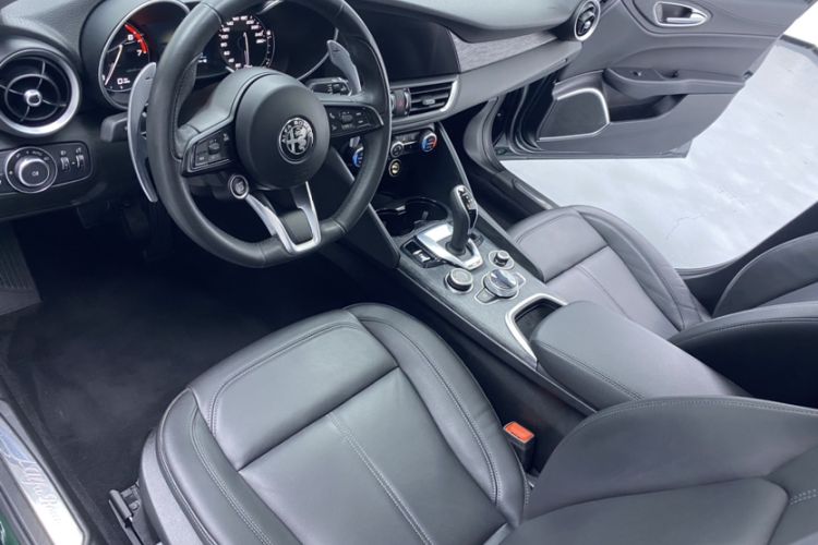 Used Alfa Romeo Giulia 2021 2.0T 280HP Luxury Edition