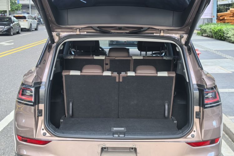 Used Volkswagen ID.6 X 2021 Pro Smart Long-Range Edition