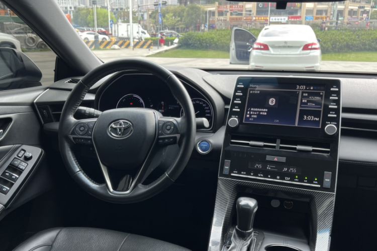 Used Toyota Avalon 2019 Dual-Engine 2.5L Luxury Edition China VI Standard