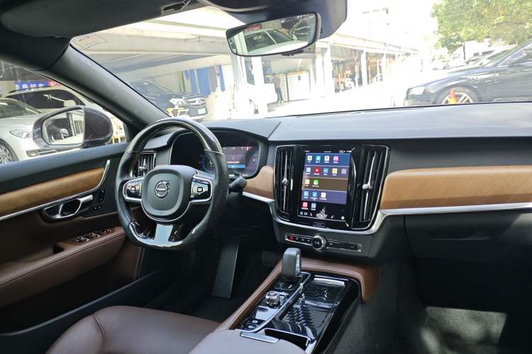 Used Volvo S90 New Energy 2022 T8 eDrive Hybrid Luxury Edition