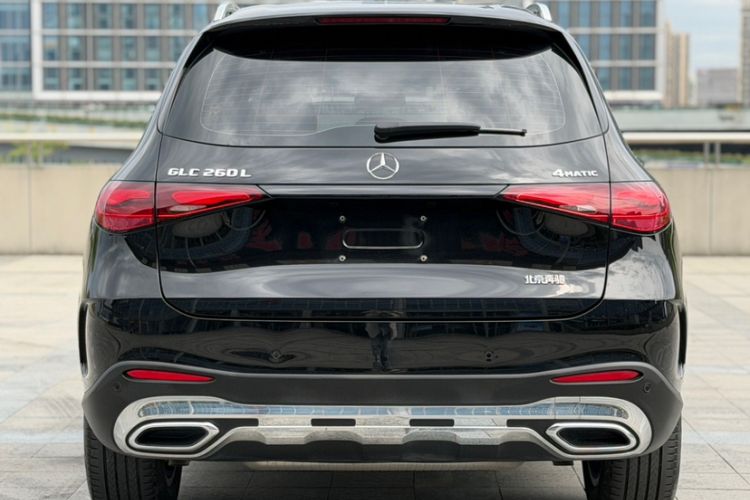Used Mercedes-Benz GLC 2023 Facelift GLC 260 L 4MATIC Luxury Version 5 Seats
