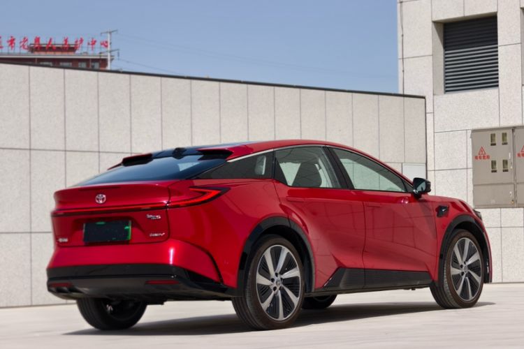 Used Toyota bZ5 2025 Model 550 PRO Smart Driving Edition Exterior 7