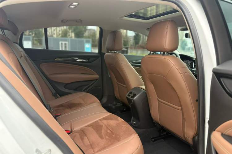 Used Buick Regal 2020 552T Luxury Version Interior 3