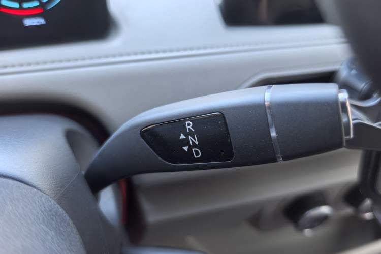 Used JMC E Fushun 2025 Model, Open Window Version, 41.86 kWh, Short Axle, Low-roof
